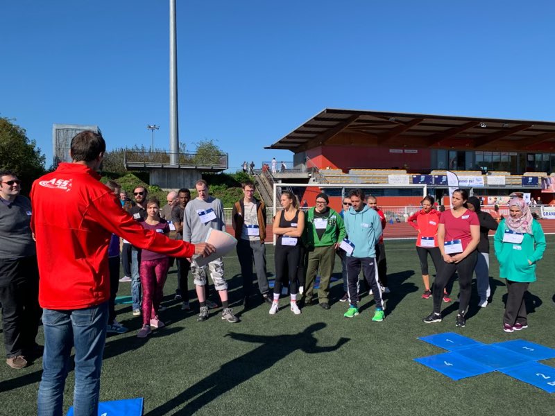 CelliPanek's tweet photo. Stade vers l’#Emploi à #Strasbourg : près de 180 participants, demandeurs d’emploi et recruteurs, participent de manière anonyme aux épreuves sportives @Prefet67 @poleemploi_GE @FFAthletisme https://t.co/nVSu9irvFf