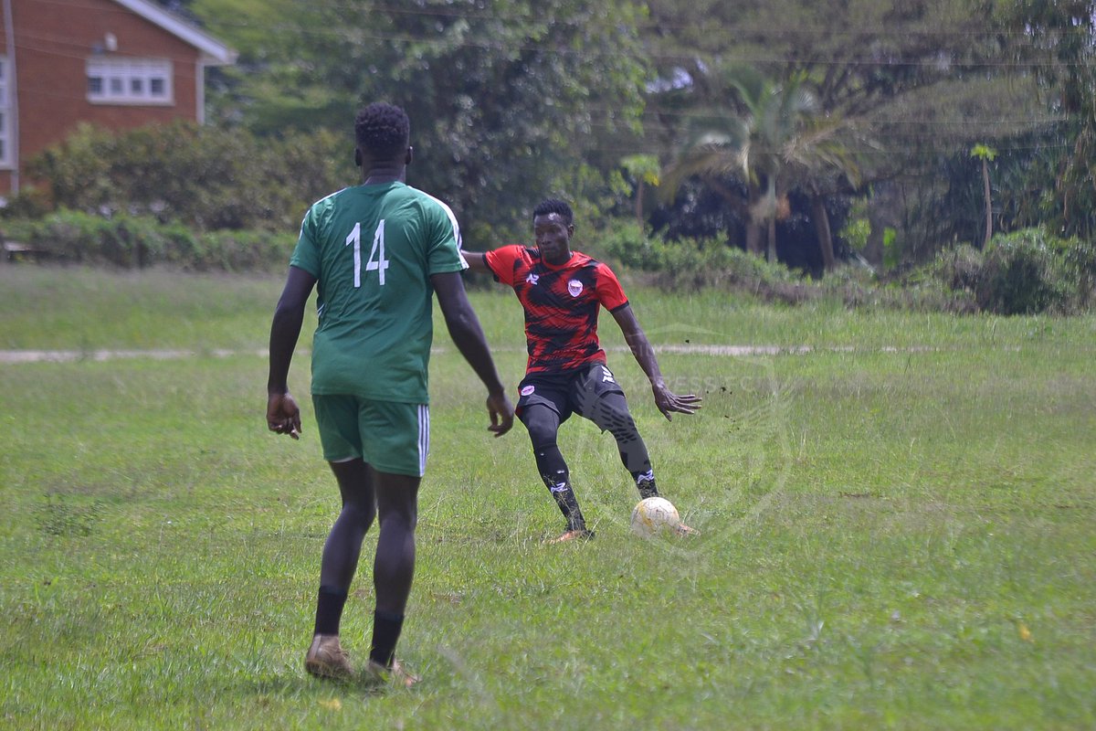 ExpressFCUganda's tweet photo. 📸 | #Practice_Match
Vs @kyambogou

#KYAEXP |2 - 6|

2' Kayiwa 🤝 Derrick
9' kayiwa
11'  Kayiwa 🤝 Oshaba
18'  Sebaggala 🤝 Mayanja
43' Kayiwa 🤝 Akandwanaho
77'  Kaneene 🤝 Ssekyanzi

#MukwanoGwabangi🔴🦅
#FCat65 https://t.co/KoacJCTNhO