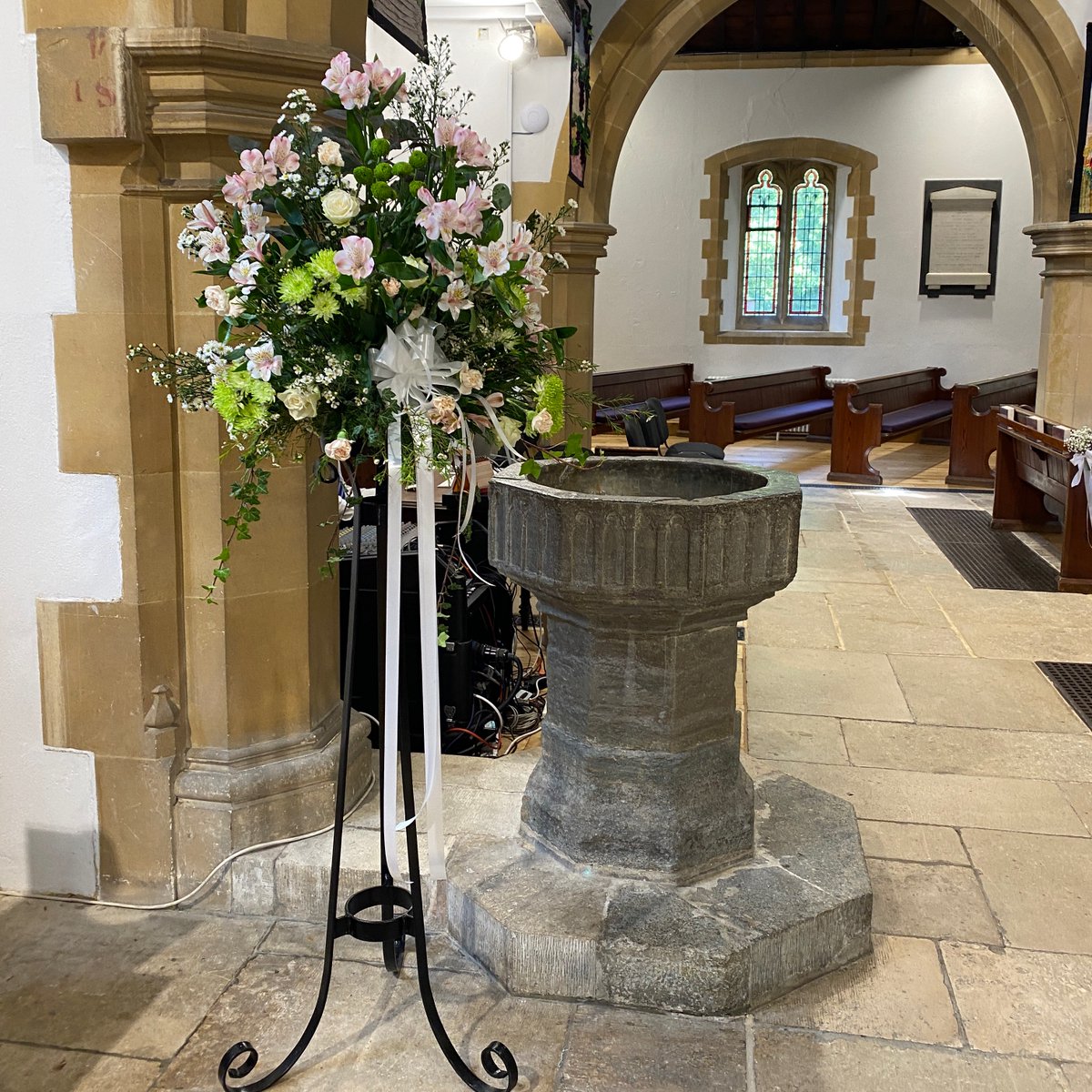 What a great day for a wedding <a href="/standrewskinson/">St Andrew's, Kinson</a> #congrats #weddings ##kinson