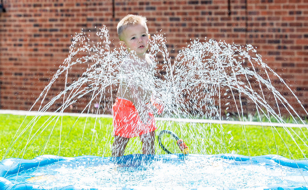 GearaBoySA's tweet photo. Spring is all about having fun under the sun π https://t.co/l38F0aSae7
#sprinkles #sprinkle #sprinklers #sprinkler #sprinklesmoment #sprinklepool #sprinkledwithlove #springfun #funinthesun #funorderthesun #funforkids #safefun https://t.co/qOG8Cyib0i
