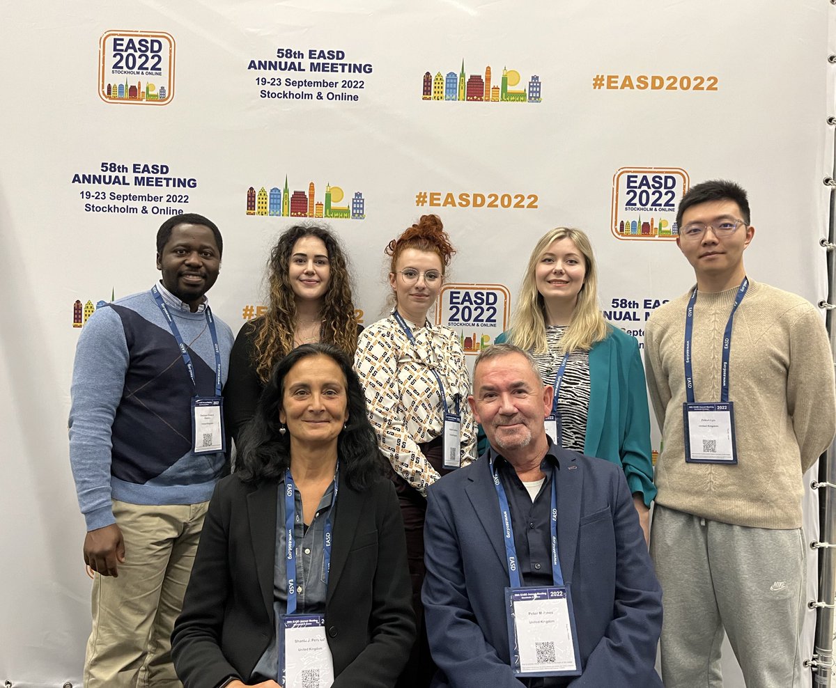 DRG_Kings's tweet photo. Some @DRG_Kings family members at @EASDnews  Mum, Dad and five children 😊 @Peter_Jones_KCL @taniitweets @EOlaniru @VeselaGesheva #EASD2022 https://t.co/CAns1aigAV