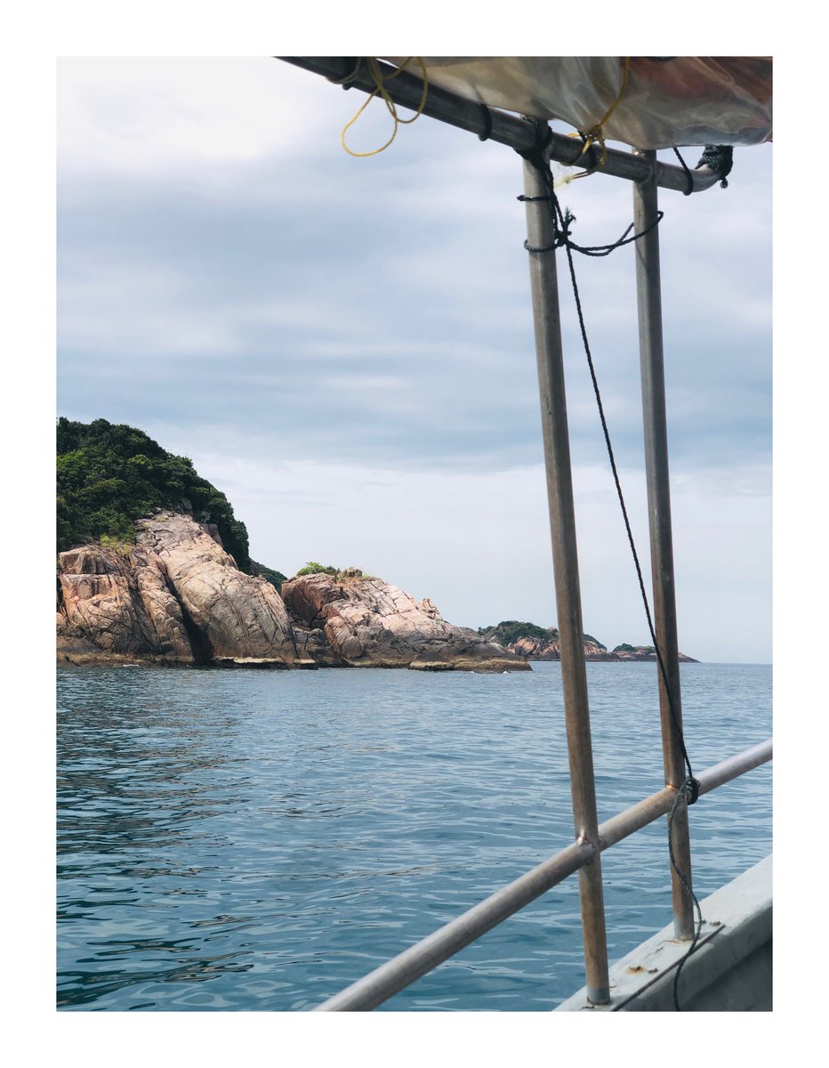 mohamizi's tweet photo. Pulau Redang. Checked ✅

With no itineraries and zilch contacts; A group of {brainless} five, backpacking their way to the coast and get the first transit to an island.

Homeless even before boarding their boat, they somehow managed to crawl out their way with a sweet ending :) https://t.co/oHzcRxUfjU