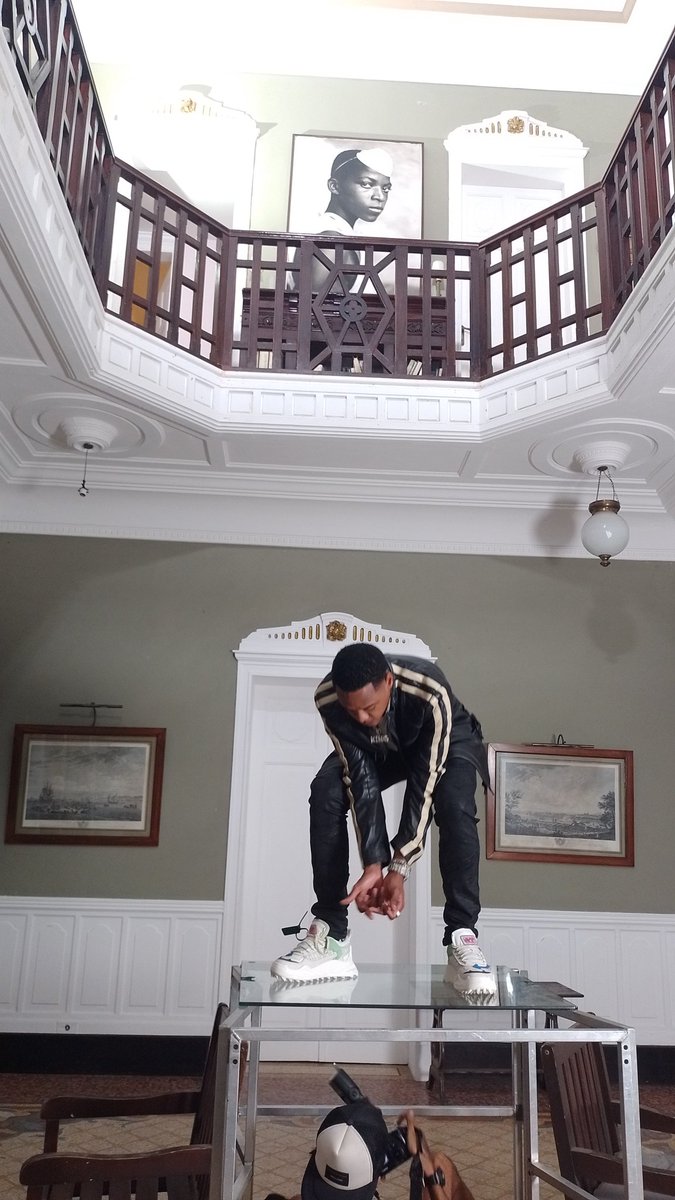 ilBORJA's tweet image. Tz da Coronel, Little Hair e Ariel Donato
styling: @/vutovala
assistência de figurino: @ilBORJA