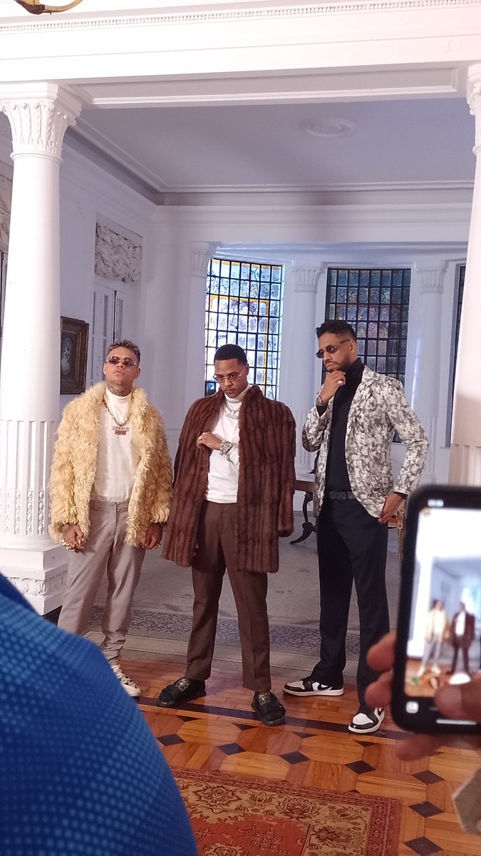 ilBORJA's tweet image. Tz da Coronel, Little Hair e Ariel Donato
styling: @/vutovala
assistência de figurino: @ilBORJA