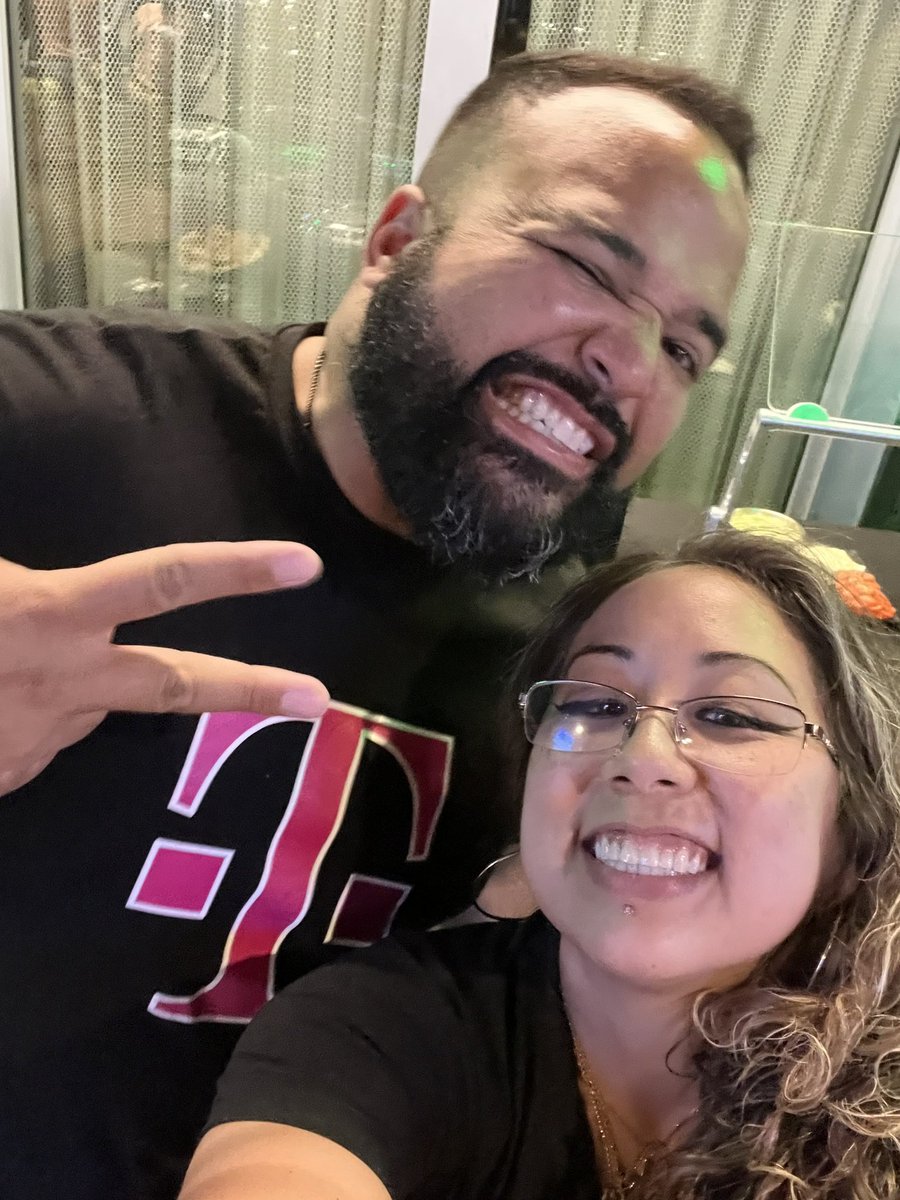 LitaCabrera8's tweet photo. Had a awesome time at Top Golf in Charlotte, some awards given some knowledge given, food and great people!! Thank you especially to @dustinknapp and @ScottFromGP for a great time and for the award! I’m beyond blessed!! Congratulations to Our district Scott’s Tots!! https://t.co/604yGf3Utl