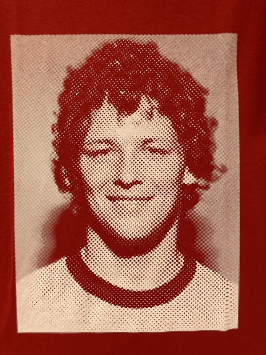 RossDoan's tweet photo. Today we walk for Terry, friends, and family. We never give up Hope. Please continue to bring a “Toonie for Terry”, Ross Doan will be collecting until Monday #TerryFoxRun https://t.co/BZ2Dakivlz