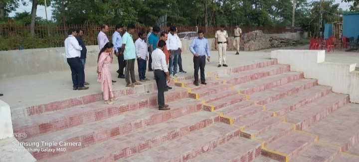 dmbettiah's tweet photo. अमवा मन में बेहतरीन एवं आकर्षक व्यू सैलानियों को करेगा आकर्षित।

बहुत तेजी से चल रहा है निर्माण कार्य एवं सौंदर्यीकरण का कार्य।

थिमेटिक डिजाईन में बनायी गयी है महात्मा बुद्ध की आकर्षक प्रतिमा।

जिलाधिकारी, श्री कुंदन कुमार द्वारा लिया गया जायजा।

https://t.co/TeBqKXMQgP https://t.co/64eMQ3aVSQ