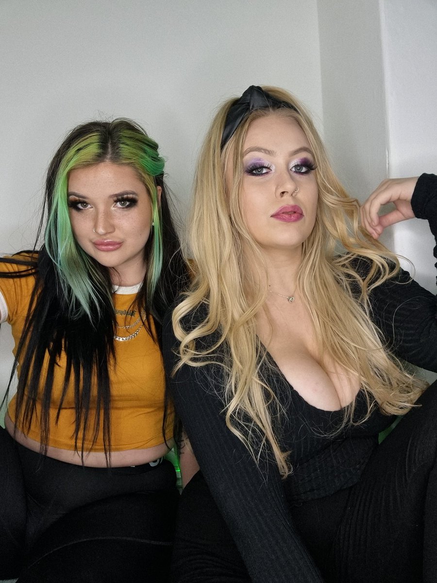 GoddessLPromo's tweet photo. Imagine a double domme session with the 2 of us

Look at you,
twitching away already, 
It's so pathetic just how weak we make you, 

and to think this is only the beginning 

• Findom finsub femdom London •

@GoddessL2019 @blondebratt69 https://t.co/sBpaFe3rEu