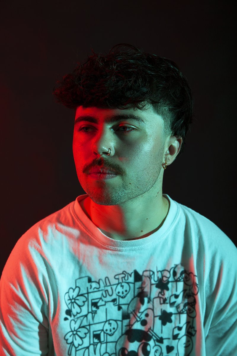 Nialler9's tweet photo. Kildare producer  @coldcall_cormac debuts horror-themed video for murky sound-designed track ‘day_01’
on @045Recordings  https://t.co/cbclDF8VCn https://t.co/wPf1ageJrn