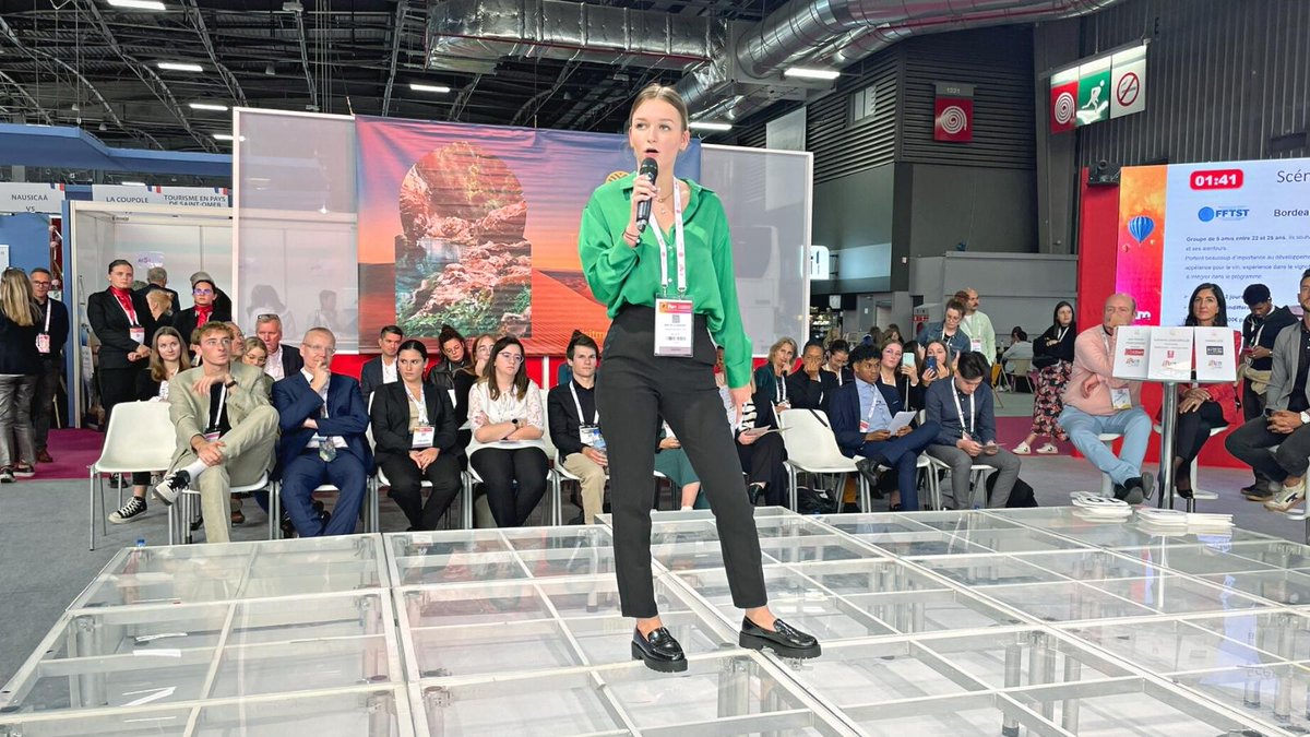 Déjà la moitié des participants à la #TACJunior sont montés sur scène 👥 !
Rendez-vous dans quelques minutes pour la grande finale ⏳🔥.