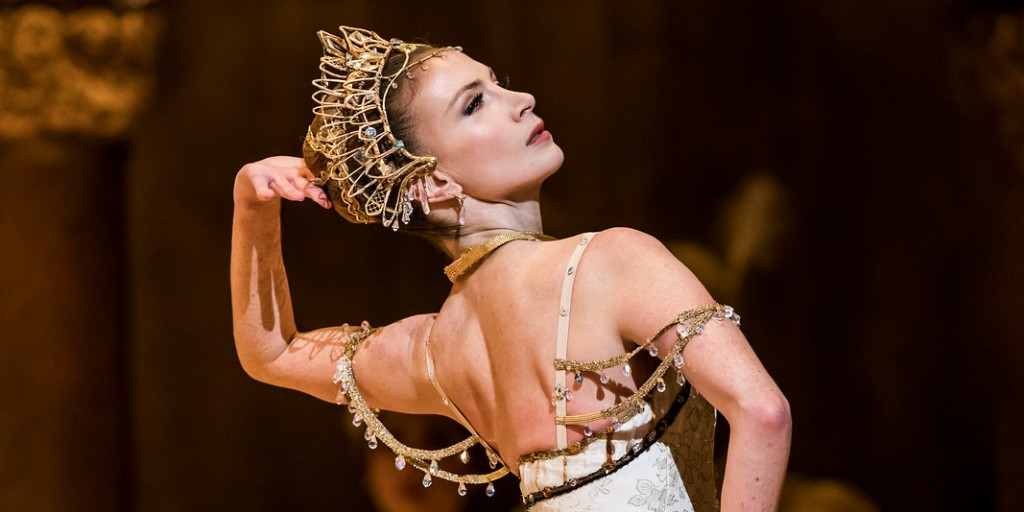 Royal Ballet and Opera (@rbo_org) on Twitter photo 🩰 This evening we're delighted to be hosting a special event with Principal of <a href="/TheRoyalBallet/">The Royal Ballet</a> <a href="/LondonBallerina/">Lauren Cuthbertson</a>!
Lauren will be sharing her insights into the world of a professional ballet dancer.
If you're joining us we hope you enjoy it!
#RoyalOperaHouse 🩰 This evening we're delighted to be hosting a special event with Principal of <a href="/TheRoyalBallet/">The Royal Ballet</a> <a href="/LondonBallerina/">Lauren Cuthbertson</a>!
Lauren will be sharing her insights into the world of a professional ballet dancer.
If you're joining us we hope you enjoy it!
#RoyalOperaHouse