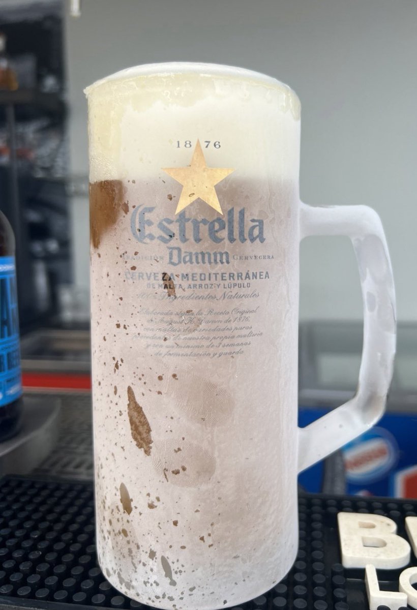 Pint of Estrella Damn, Barcelona
