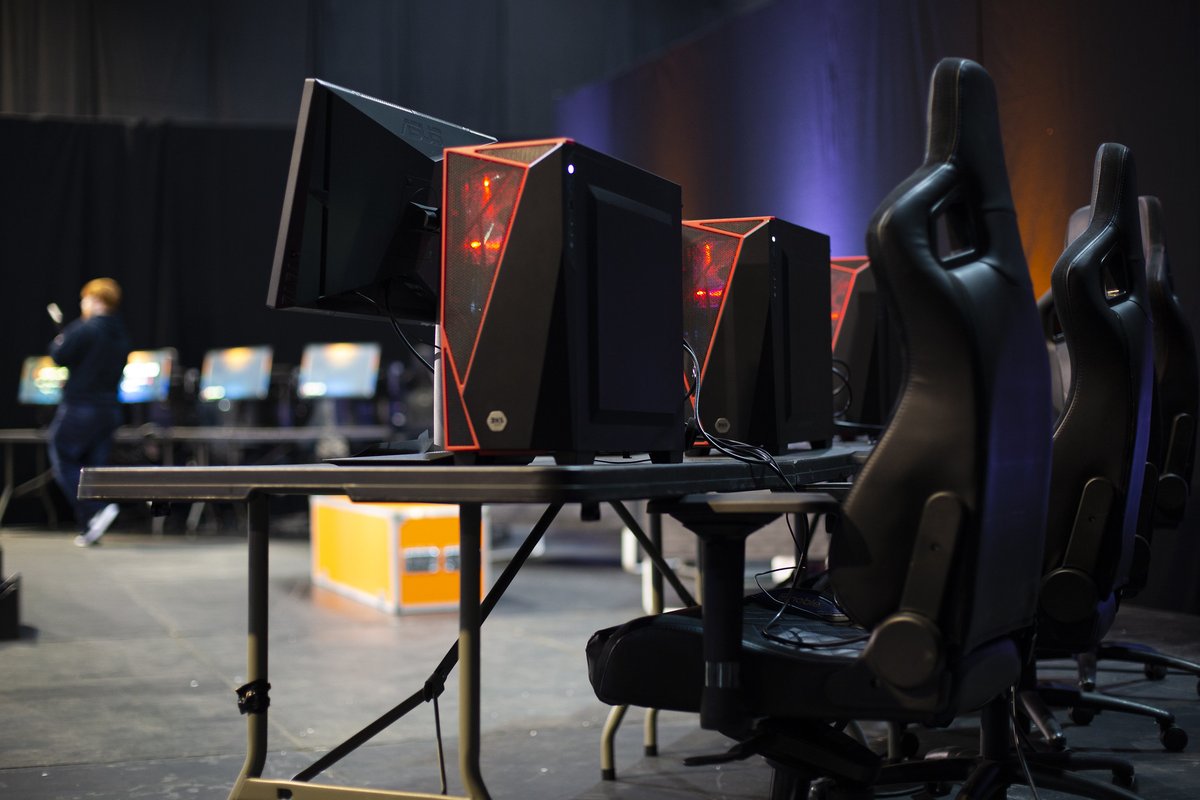 NEW JOB OPPORTUNITY

EPIC.LAN hires equipment to a huge range of gaming and esports projects, we're looking for someone to support that work as our new Event Technician:

📋Apply Now - hr.breathehr.com/recruitment/va…

Based in Cheshire, UK
Closes 12 October (no agencies please)