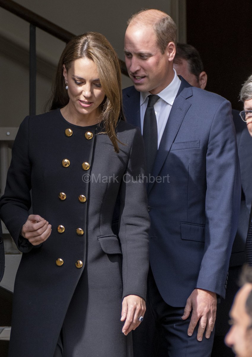 markacuthbert's tweet photo. Prince William, Prince of Wales and Catherine, Princess of Wales meet and thank volunteers and operational staff who helped with the Committal Service at Windsor Castle for HM Queen Elizabeth ll. #royal #windsor #PrincessCatherine #PrincessofWales #PrinceofWales https://t.co/NteEVPsaX6