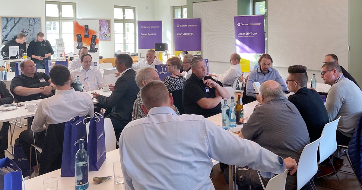 Gamma_DE_'s tweet photo. Stopp Nr. 1 unserer diesjährigen Roadshow war gestern ein voller Erfolg in Frankfurt! 😎Mit dabei waren auch unsere  starken Aussteller: gnTel GmbH, Epsilon Telecom, FUSION IoT, @Gigaset , @snom und EPOS! 

#Gamma #GammaRoadshow2022 #workingsmartertogether https://t.co/yq4ZVDviPb