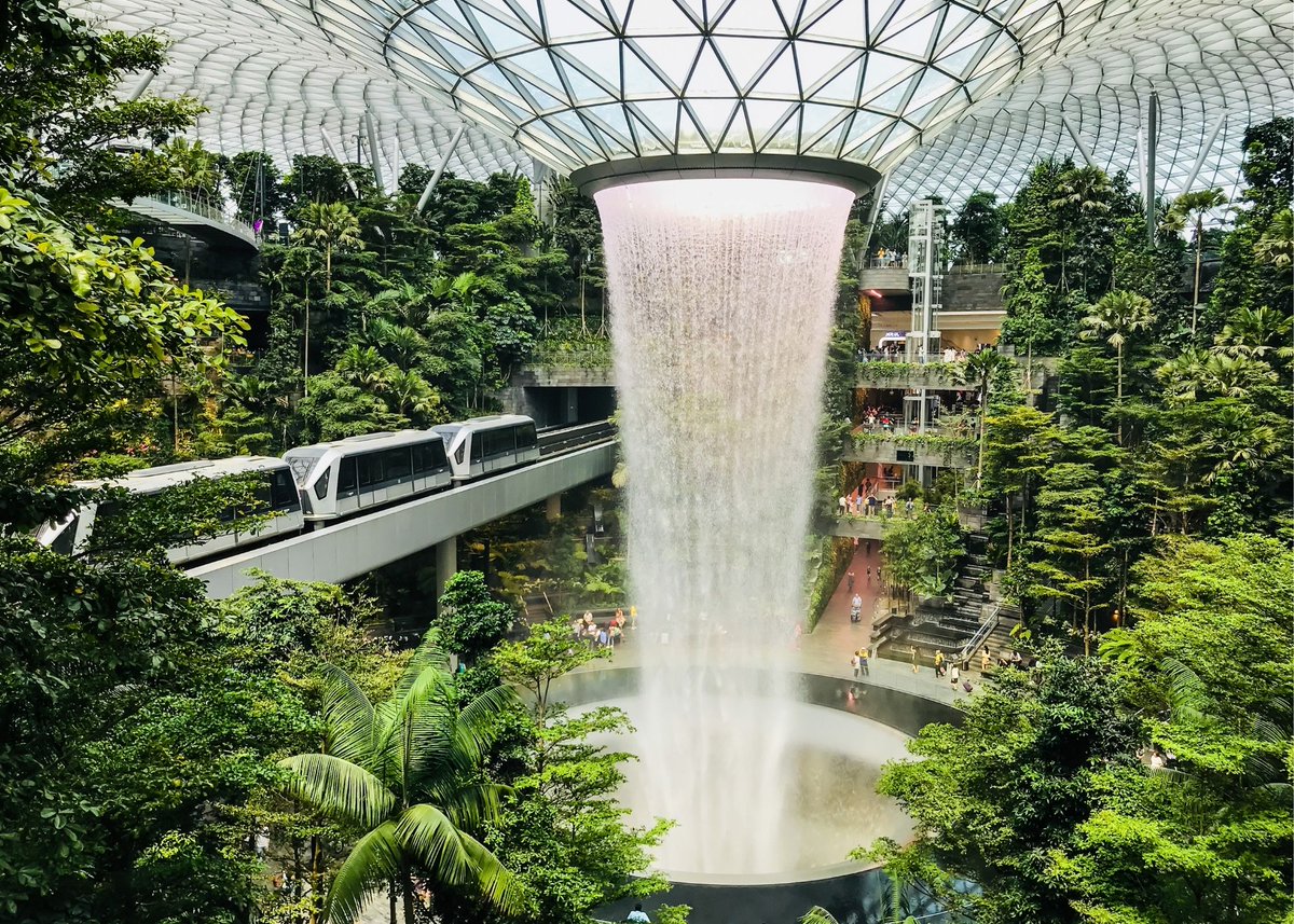 postlo's tweet photo. Singapore homes to the world’s tallest indoor waterfall.
Liked this content?
Then, press follow/ like button.
#indoorwaterfall #singapore #waterfall #changiairport #rainvortex #travel #jewelchangiairport #changi #jewel #hsbcrainvortex #gardensbythebay #visitsingapore #PostLo https://t.co/rpZMiiqNlj