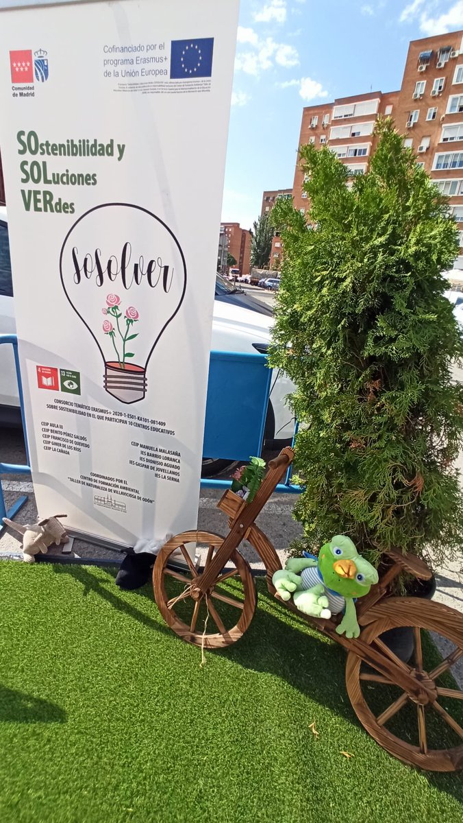 SOSOLVER1's tweet photo. Distintos centros docentes del consorcio #sosolver han celebrado hoy su “Parking Day” con el fin de concienciar sobre la #movilidad #sostenible
@sepiegob @educacmadrid #IF_CMadrid https://t.co/UdqiPzYhRK