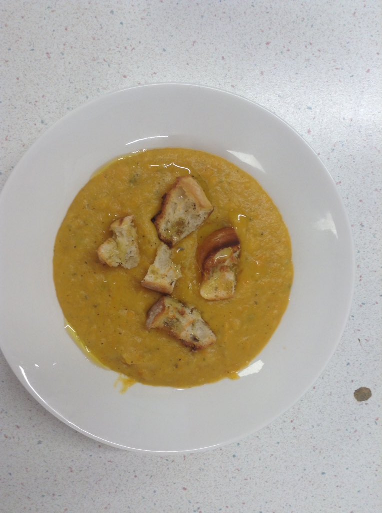 DAT_StKaths's tweet photo. Veg soup and croutons made by Yr 10 last week 🍞 https://t.co/UErS8bNt4m