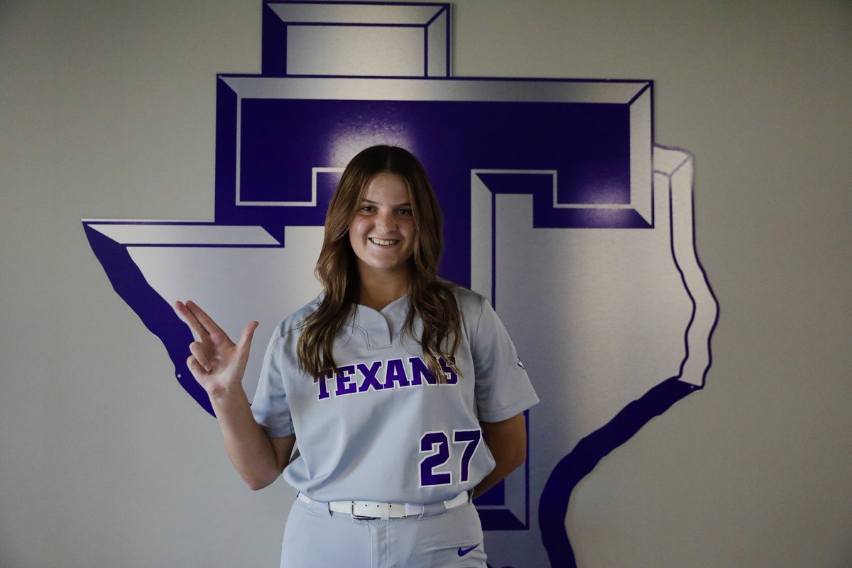 sadiebeck2024's tweet photo. I have decided to continue my academic and athletic career at Tarleton State University!! I can’t wait to call Stephenville home!💜🖤#Committed #GoTexans @TarletonSB https://t.co/siponwixxJ