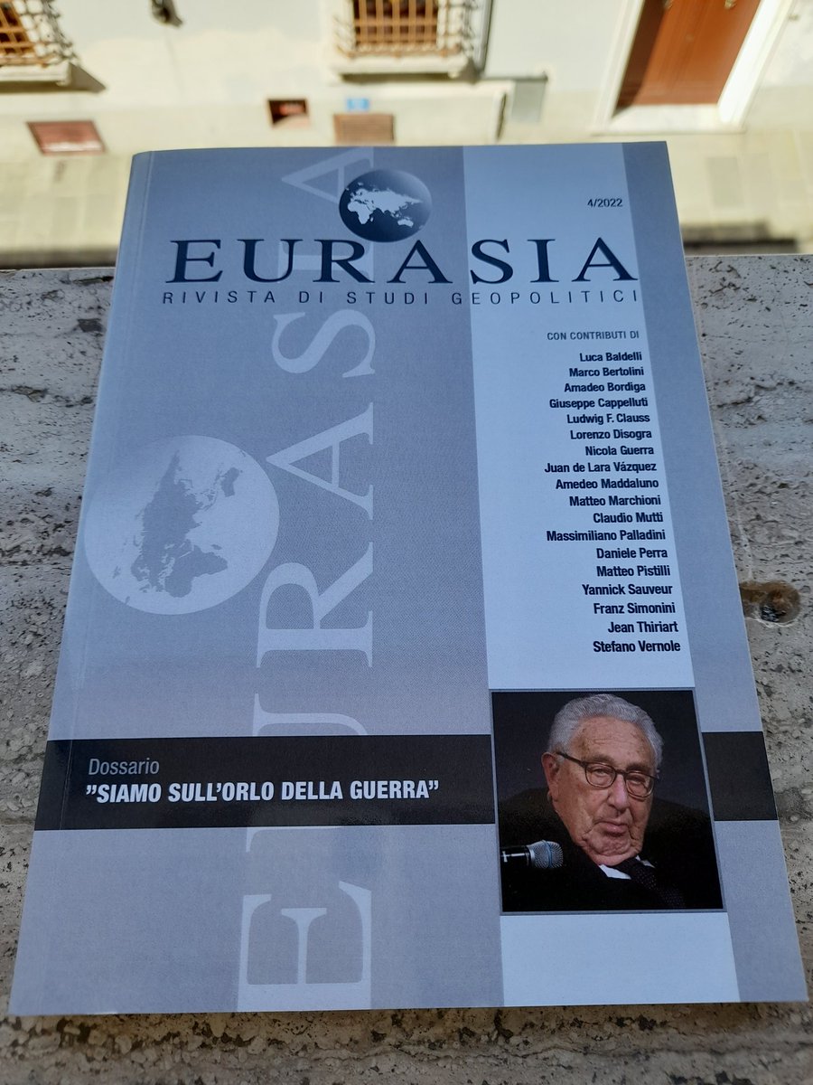 nicola__guerra's tweet photo. In questo articolo su @eurasiarivista analizzo come #USA abbiano trasformato dal 2014 #Ucraina in una loro colonia agricola del #grano attraverso #Monsanto #Cargill #Dupoint per battere la #Russia nel mercato globale #agribusiness che ha enorme ruolo #geopolitico. https://t.co/wl76vIJula