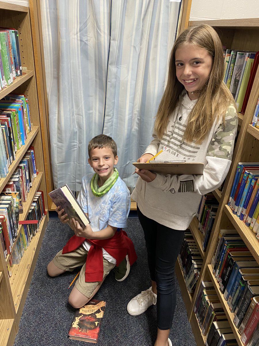 mccoggins's tweet photo. A little Library scavenger hunt to kick off book checkout! 📖

#ReadersAndLeaders
#WeAreATK🐾 https://t.co/nJzjMDE28i