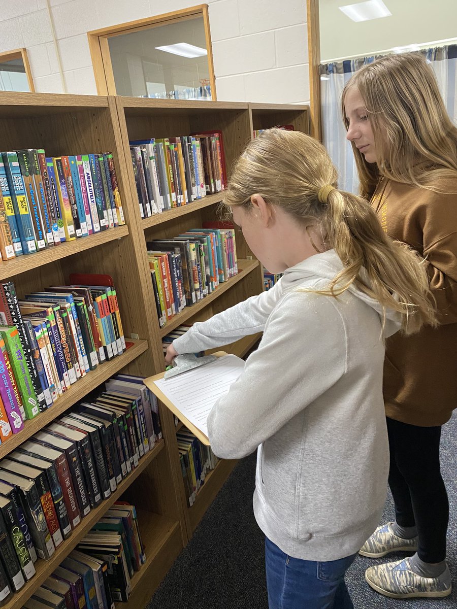 mccoggins's tweet photo. A little Library scavenger hunt to kick off book checkout! 📖

#ReadersAndLeaders
#WeAreATK🐾 https://t.co/nJzjMDE28i