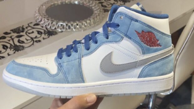 One_To_Cop's tweet image. 👉 Air Jordan 1 Mid SE "FRENCH BLUE FIRE RED" 💙🤍❤️

All Size 📏

#sneakers #resell #discord #marketplace #sneakersaddict #sneakershead #nikesneakersformen #sneakersforsale #pourtoi #fyou #foryou #tiktok #twitter #instagram