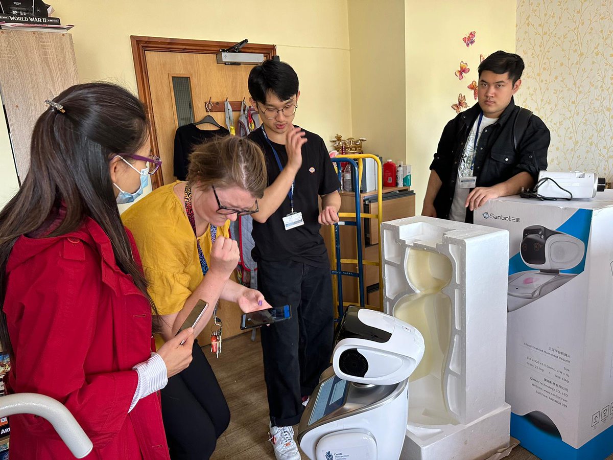 eurekarobot's tweet photo. Part 2 of the teams trip to help and demonstrate robot temi to @DuffrynFfrwd https://t.co/eSmfEBuKZ4