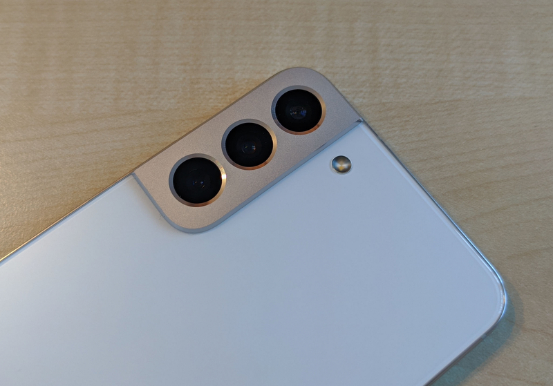 ChTechnium's tweet photo. Das Samsung Galaxy S22+ hat ein hochauflösendes 120 Hz-Display, eine grosse 50 MP Kamera und einen grossen 4500mAh Akku. Das Samsung S22+ protzt mit einer guten Telefotokamera und einem sehr hellen, hochauflösenden Display.  #Android #Samsung

https://t.co/pNnGVniz32 https://t.co/kYfjZQsl51