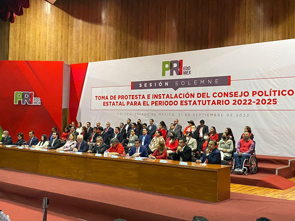 pablobedolla's tweet photo. Toma de Protesta e Instalación del Consejo Político Estatal.

#UnidadPriista
#OrgulloPriista
#ProgresoYBienestar

@PRI_EDOMEX 
@EricSevillamx https://t.co/oJNGSRYzqA