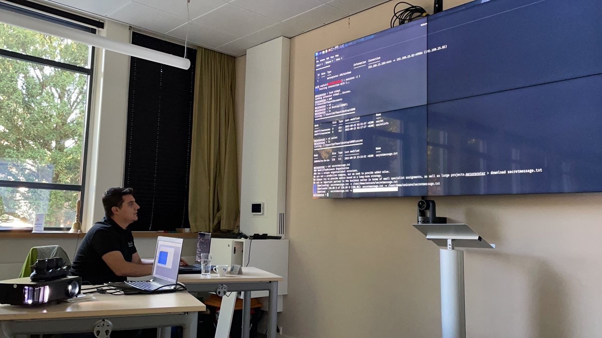 Vandaag gaven wij een #hackdemo bij KWA Bedrijfsadviseurs. We lieten zien hoe een #cybercrimineel te werk gaat. Wat gebeurt er als je een document opent die met #malware is geïnfecteerd; vanaf de eerste klik tot #ransomware Het laten zien ipv het vertellen, dat heeft écht impact.
