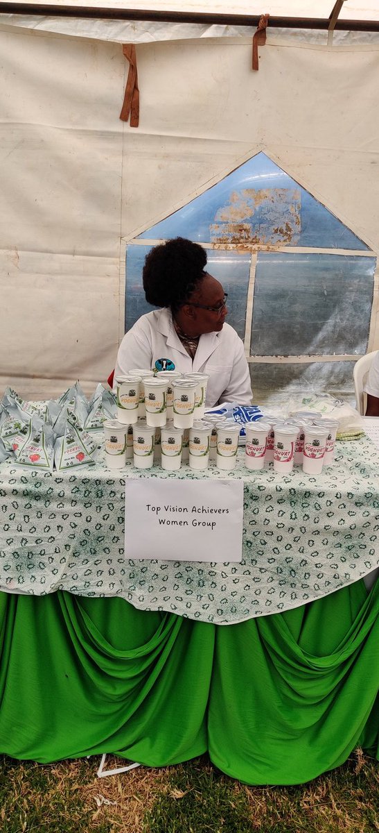 echitechi's tweet photo. Top Vision Achievers Women Group are present at the Agribusiness Trade Fair 2022 Eldoret. The women group is adding value to milk to to empower women economically @KenyaCIC @citizentvkenya @EUinKenya @denmarkinkenya https://t.co/vEkqgTnooU