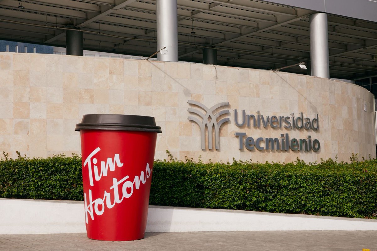 ferlop89's tweet photo. Mi #Tecmi ya con su @TimHortonsMX 🤩💚❤️ https://t.co/1W4hFgsmHU