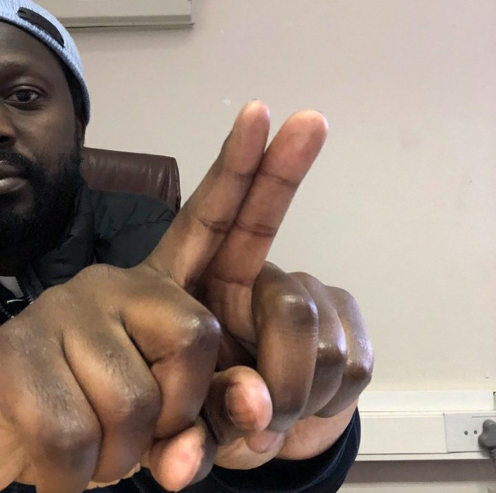 LexiousK's tweet image. Anthu oyera ndi kusadya bafa  🤣🤣🤣