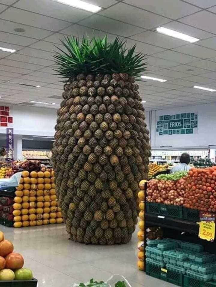 who lives in a pineapple on aisle 3?