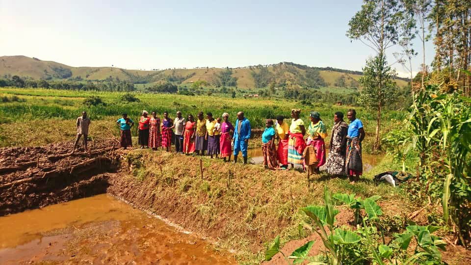 World Chamber for Social Business (@world_chamber) on Twitter photo #FoodSecurity through community social enterprise initiatives are changing sustainable development landscape in Uganda.
These farmers from Uganda are supported by Rural Aquaculture Development by <a href="/timmesseder/">Tim Messeder</a> & <a href="/PausonJ/">pauson Joshua</a>
#LetsAct #FoodSecurity through community social enterprise initiatives are changing sustainable development landscape in Uganda.
These farmers from Uganda are supported by Rural Aquaculture Development by <a href="/timmesseder/">Tim Messeder</a> & <a href="/PausonJ/">pauson Joshua</a>
#LetsAct