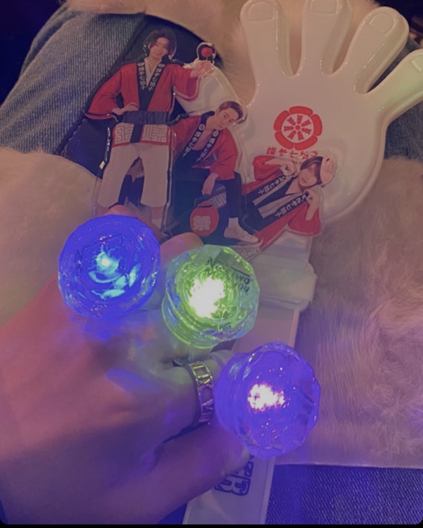 sttj7od's tweet photo. '𝟗𝟗 𝐤𝐚𝐧𝐭𝐨 / 拒否無

7order一緒に行ける人がいないので
連番出来るお友達探してます👶🏻❕

秋ツ▷9/28横浜と11/3オーラス

#7order担と繋がりたい
#7ORDERファンと繋がりたい
#7ORDER好きな人と繋がりたい https://t.co/qmG8CEpgBm