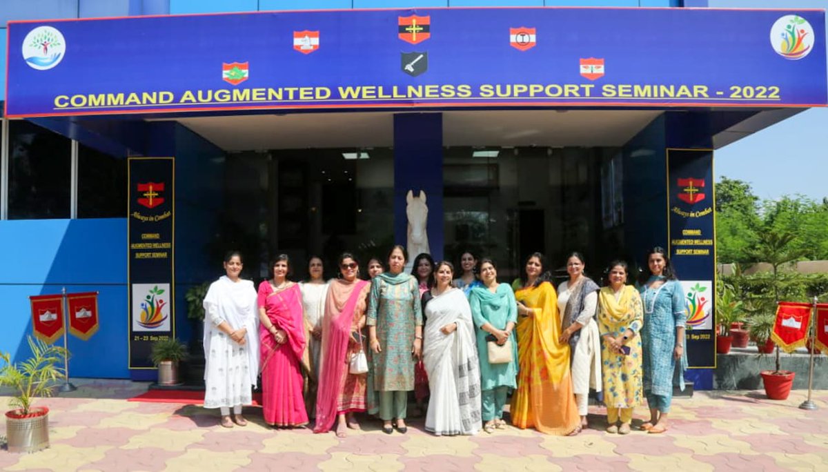 NorthernComd_IA's tweet photo. #HappyMindHealthyMind 

Mrs Sunita Dwivedi, Regional President #AWWA released the #AWWA booklet on rights of  women &amp; felicitated the Polaris Awardees on the second day of Command Augmented Wellness Support Seminar. 

#IndianArmy
@adgpi
@Whiteknight_IA
@OfficialAwwa https://t.co/i5RK3Efr4l
