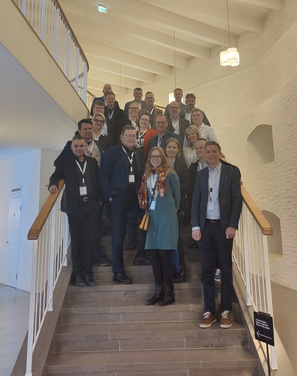 sixfinland's tweet photo. SIXNET oli kiertueella eilen ja tänään Hämeenlinnassa, teemana vastuullinen ja kestävä liiketoiminta.
Suurkiitos antoisista keskusteluista! Näistä saimme hyviä eväitä verkoston toimiksi ja sen kehittämiseen.
#SIXFinland #SIXNET https://t.co/wZsDQCCtrO