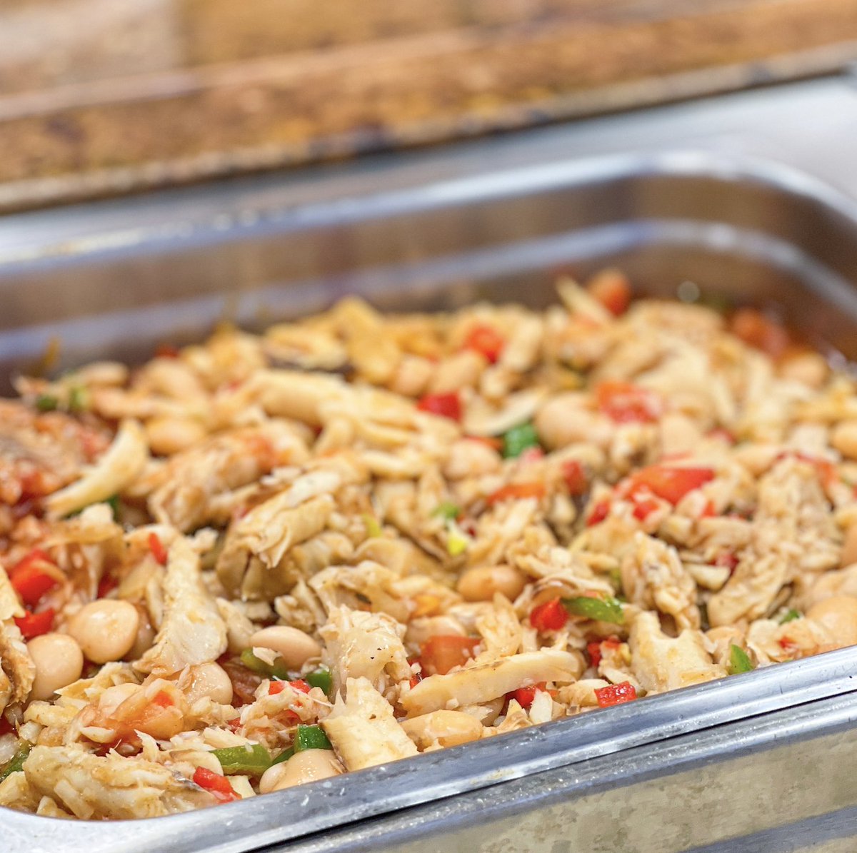 GoldenKrust's tweet image. Up bright and early to enjoy this delicious sauteed Saltfish and Butter Bean meal.

Get it before it's done. #GoldenKrust #CookedFromScratch #JamaicanBreakfast
