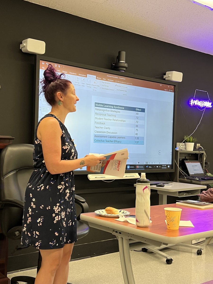 RoTierno's tweet photo. The incomparable @mssackstein #leadstheway for our second @TheSocialCore #impactteam (Year 1s) @TottenvillehsI We love a good Foundation Day💜 @CSD31SI @DrMarionWilson @bloomberg_paul https://t.co/RnM6UwGSkt