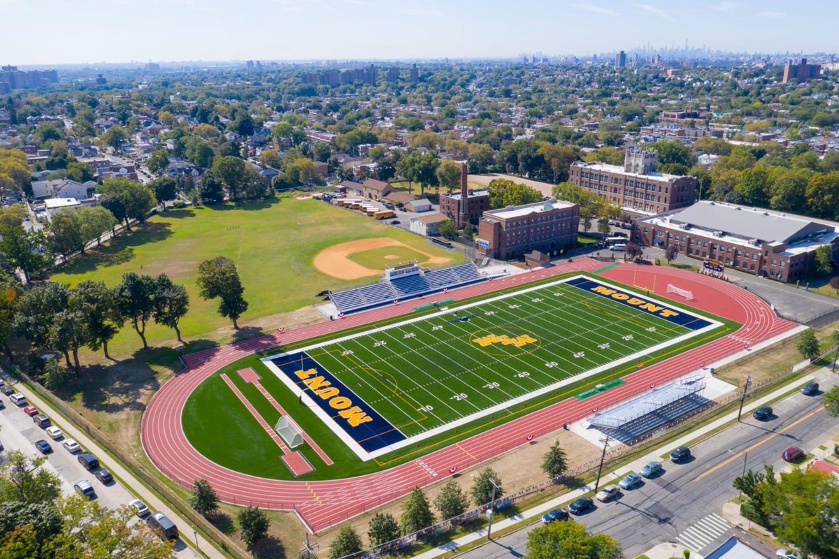 MountToday's tweet photo. 3 years ago on September 21, 2019 - Grand Opening of The Phyllis & Angelo Mozillo β56 Sports Complex courtesy of @TheLandTekGroup
#TBT #BuildingForOurFuture #TheMountBx #AllBoys #Grades6through12 https://t.co/XS3JYQNgs6