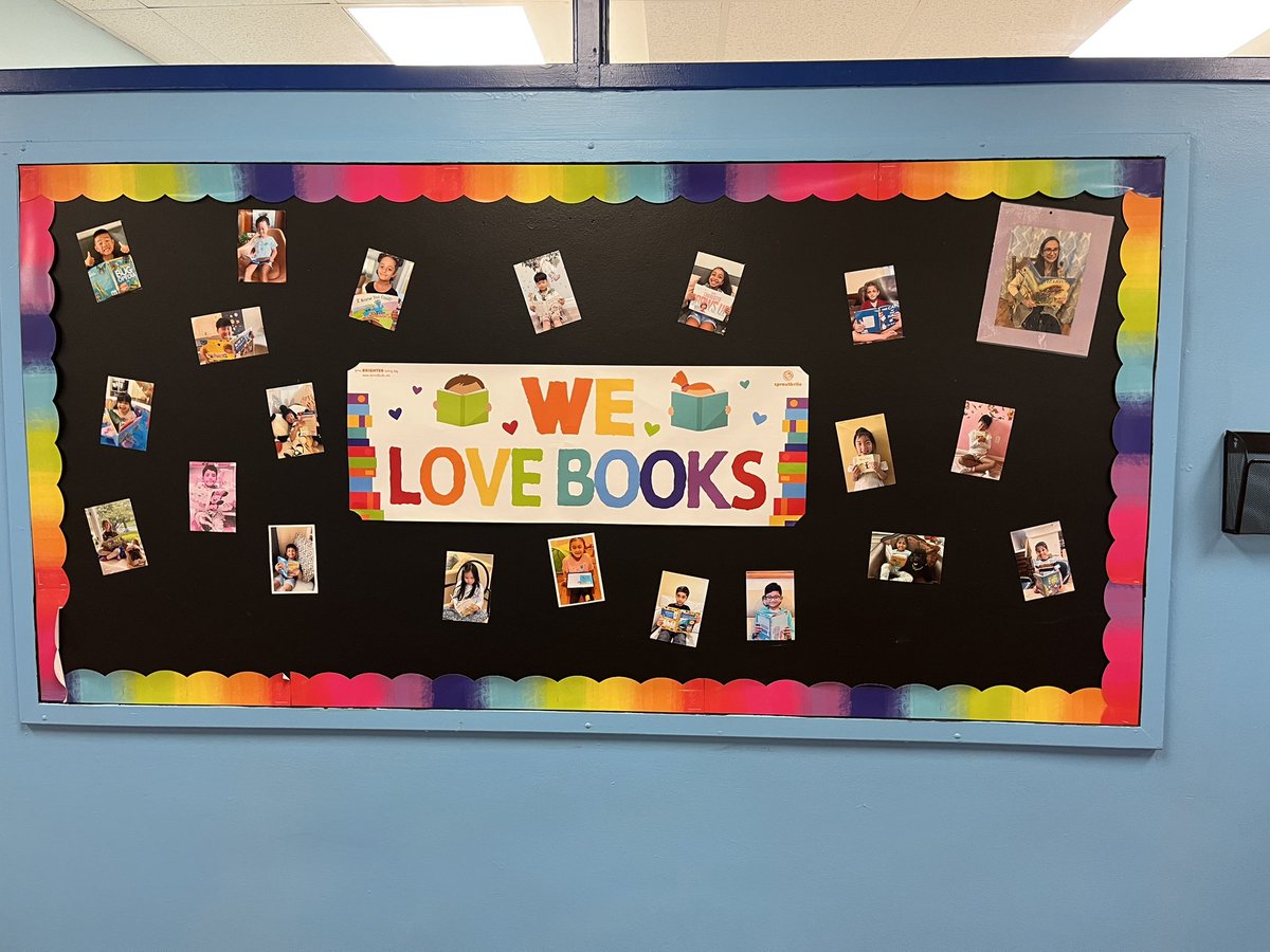 Carrie_Squared's tweet photo. #FALLinlovewithreading https://t.co/pfXTccy7oF