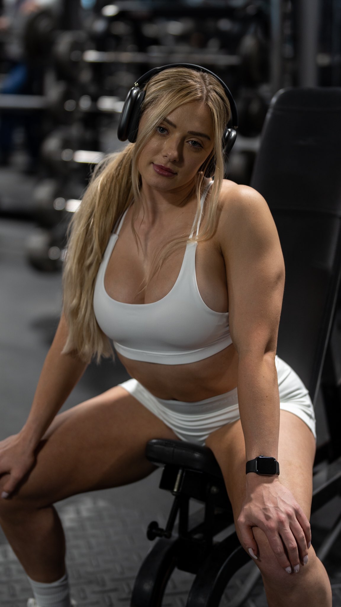 Miranda Cohen on X: 🤍 t.conyHCZMIQ70  X