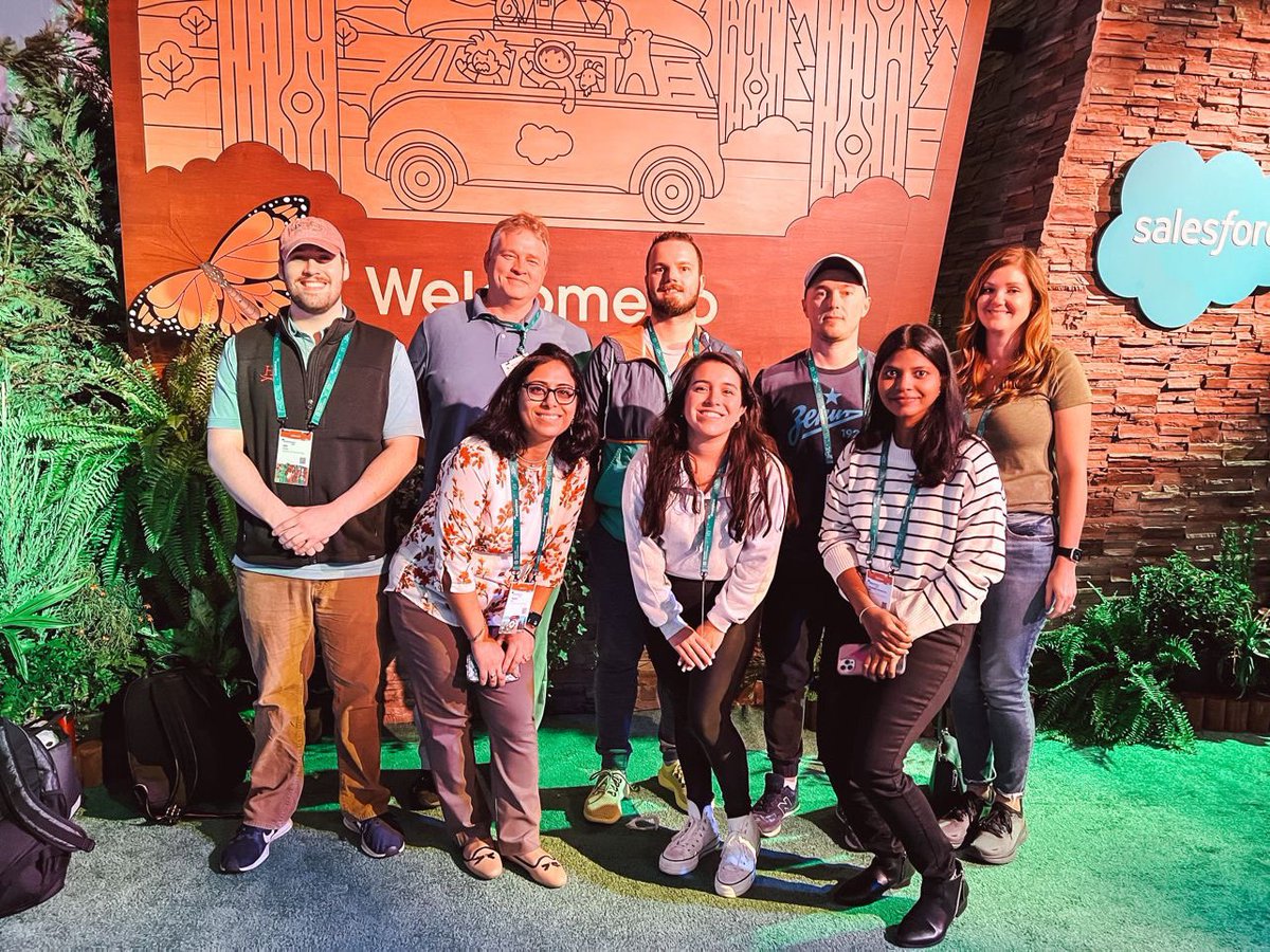 CoalescenceCC's tweet photo. We are LOVING the experiences at Dreamforce!! If you see us, don’t forget to say hi ! @partnerforce @appexchange 

#DF22 #Partnerforce #Salesforce https://t.co/dOFdcxsP16