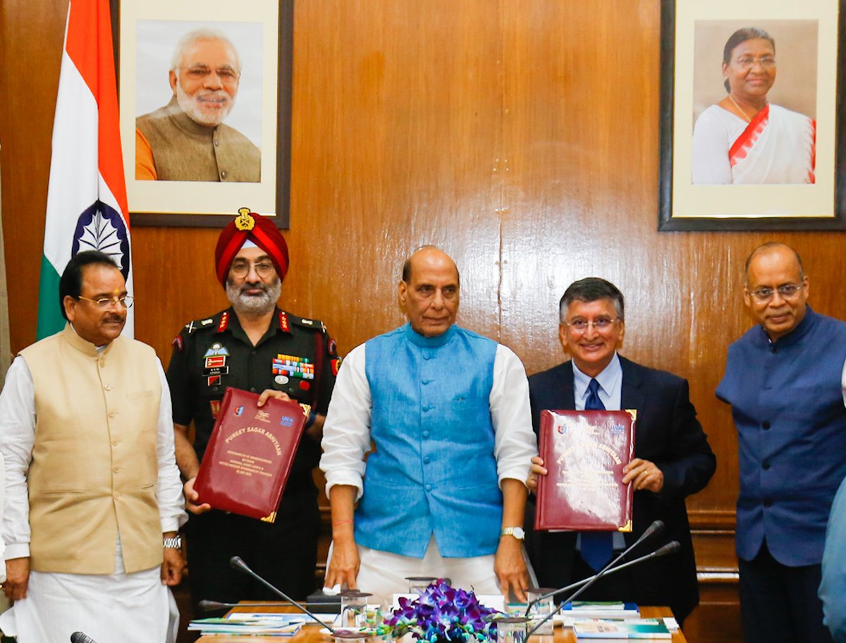HQ_DG_NCC's tweet photo. truly historic day for Puneet Sagar abhiyaan. An MoU was signed between NCC and UNEP @UNEP_AsiaPac in the presence of honble RM @rajnathsingh. This union will give a new wave and dimension to this groundbreaking campaign

#uneptideturner @CEEPMitra #puneetsagar https://t.co/0pPdBDvDBV