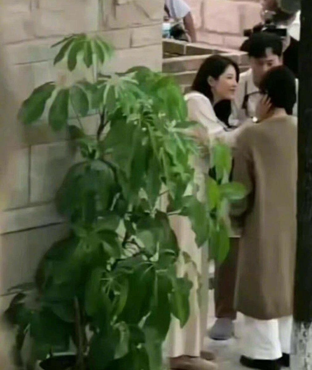 moooniee_11's tweet photo. Amuuuuu! you better take good care of niaoniao this time❤💜 #ZhaoLusi #CengLi #HiddenLove https://t.co/shisW5ceSn