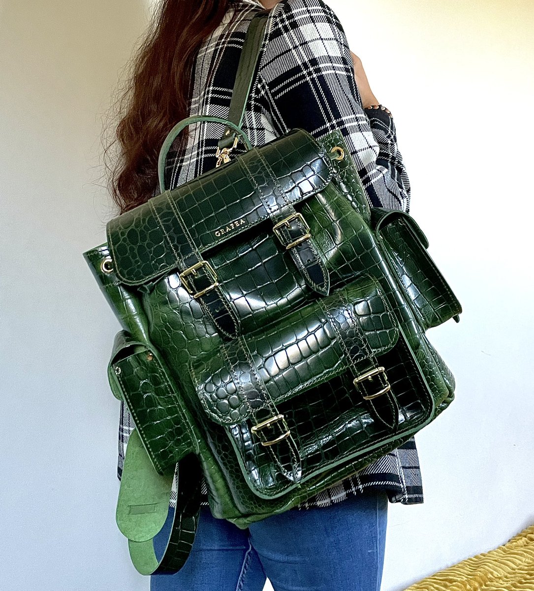 BrlSara's tweet photo. Mille merci à @Mme_la_CPE et @GRAFEA pour ce concours !! Trop contente de ce sac 😍 https://t.co/JlgE2mVVYw