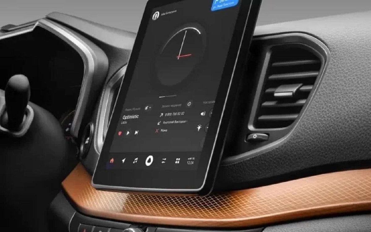 «Планшет» мультимедиа новой Весты: подробности и фото 

zr.ru/a/936592/