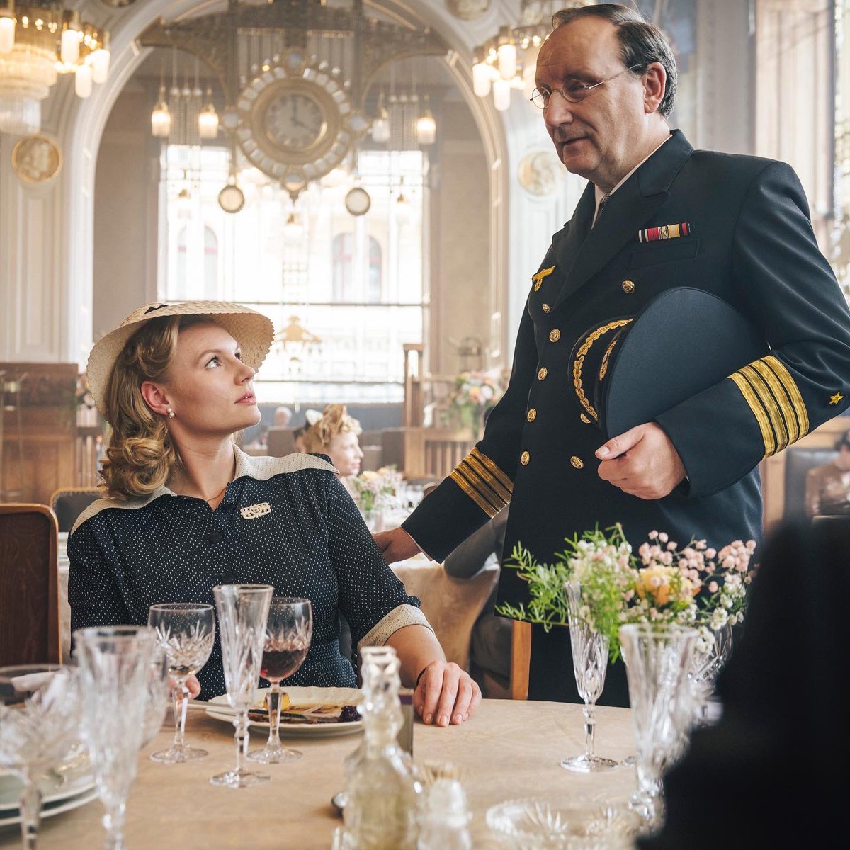 BirgitEhmann's tweet image. First glimpse into the new season of Sky Original #dasboot after filming wrapped up last week. #dasboot returns to the small screen in 2023 to @skydeutschland @wowtv.de @bavariafiction

info.sky.de/inhalt/de/medi…